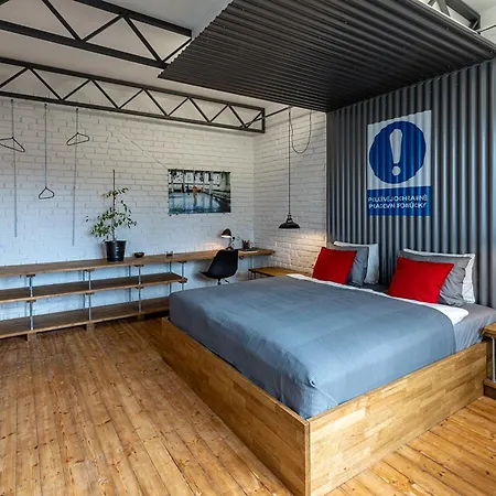 Solaris اوسترافا